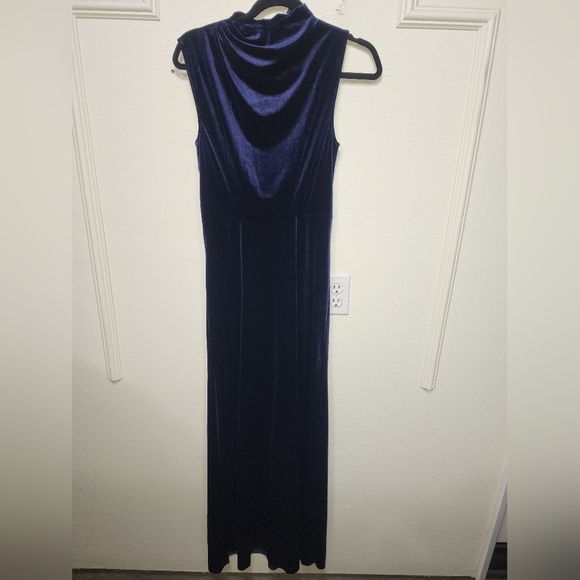 Lulu's Classic Elegance Navy Velvet Sleeveless Mock Neck Maxi Dress Wedding - Picture 6 of 11